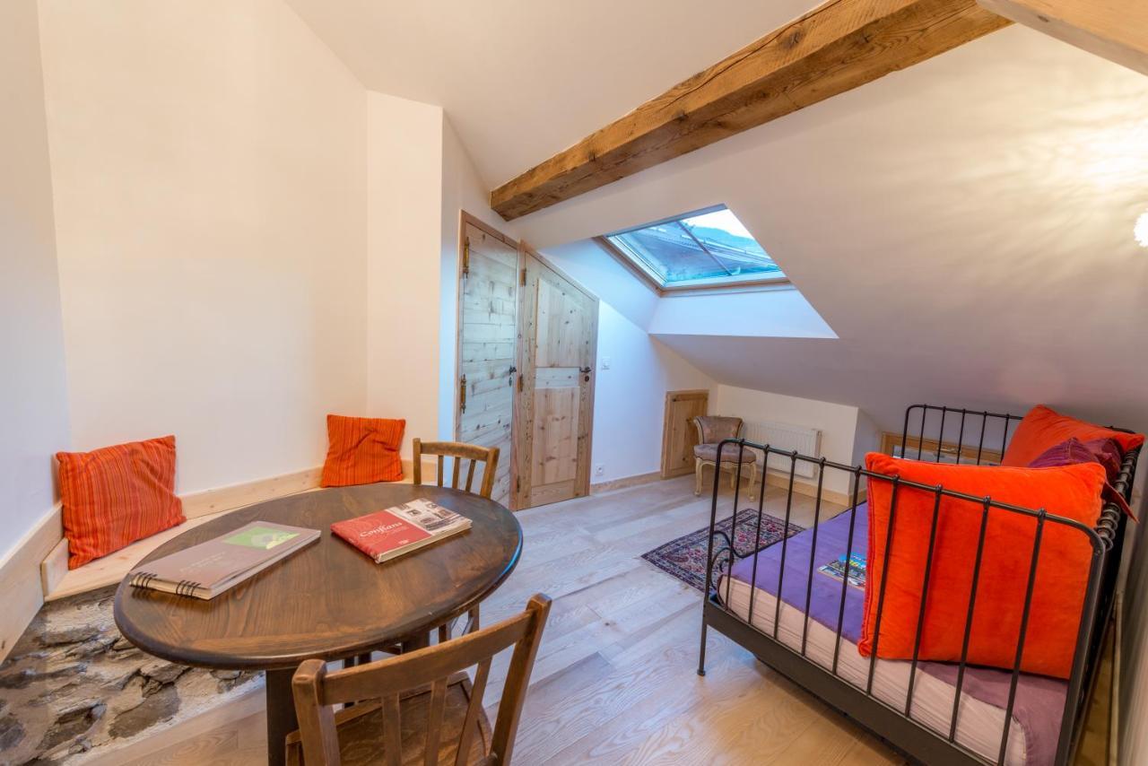 البيتفيل Au Cheval Blanc - Appartements Et Chambres D'Hotes المظهر الخارجي الصورة