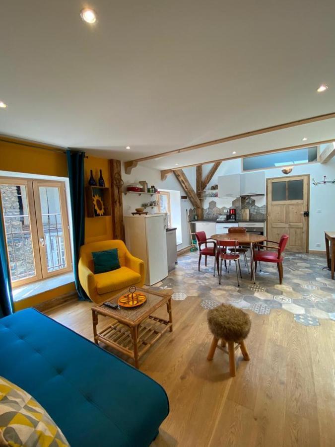 البيتفيل Au Cheval Blanc - Appartements Et Chambres D'Hotes المظهر الخارجي الصورة