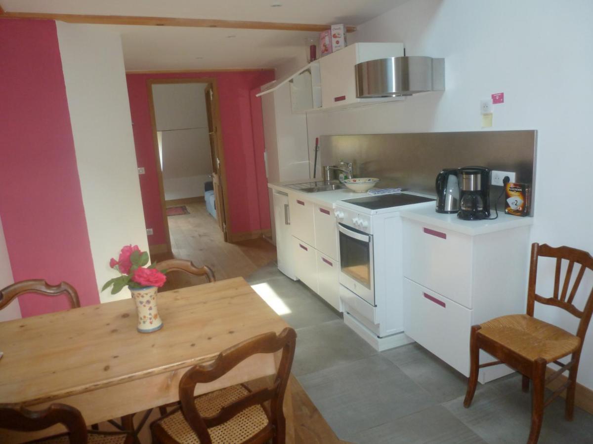 البيتفيل Au Cheval Blanc - Appartements Et Chambres D'Hotes المظهر الخارجي الصورة