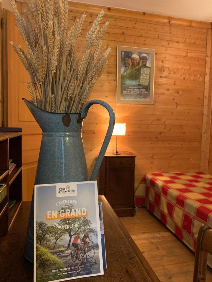 البيتفيل Au Cheval Blanc - Appartements Et Chambres D'Hotes المظهر الخارجي الصورة