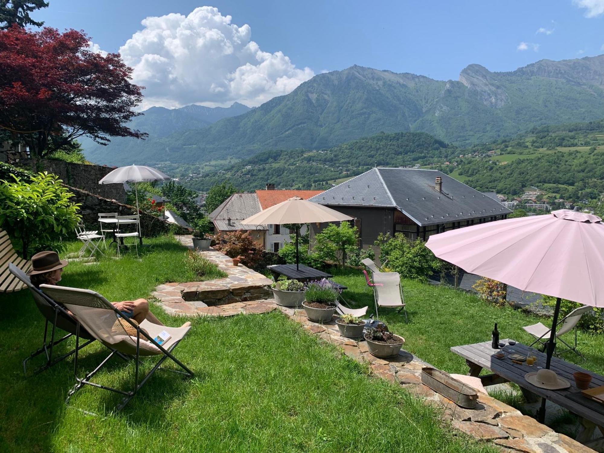 البيتفيل Au Cheval Blanc - Appartements Et Chambres D'Hotes المظهر الخارجي الصورة